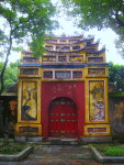 hue-door-3